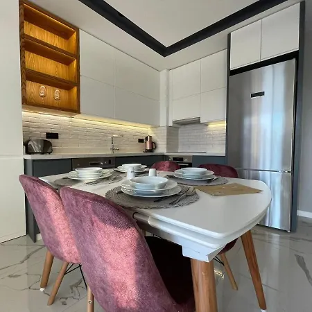 Square Light Residence ألانيا