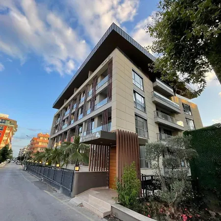 Апартаменты Square Light Residence