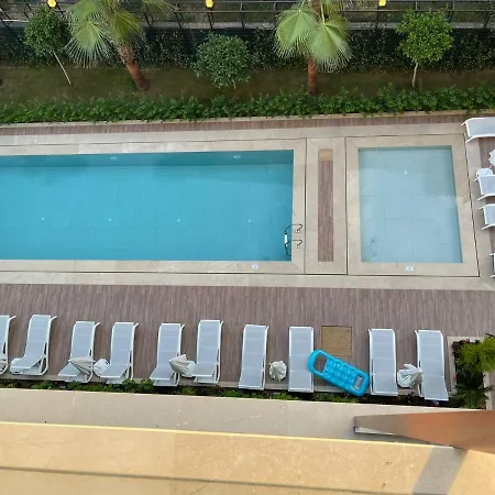 Апартаменты Square Light Residence
