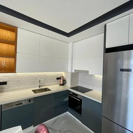 Square Light Residence * 阿拉尼亚
